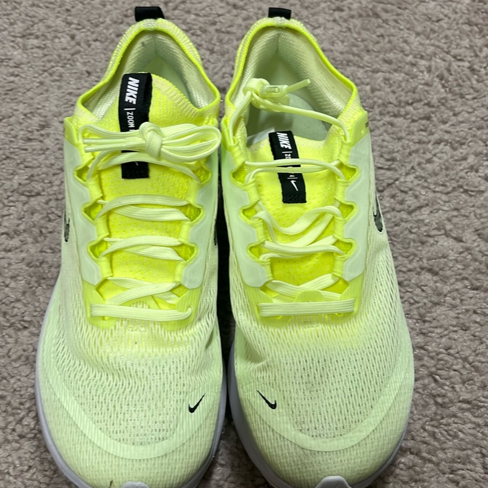 Nike zoom fly 4